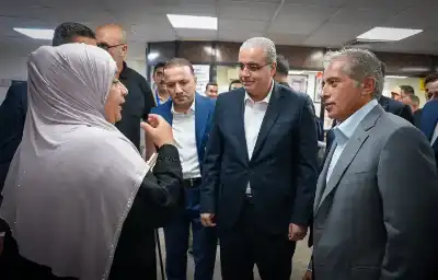 رئيس الوزراء يزور خمسة مواقع سياحيّة