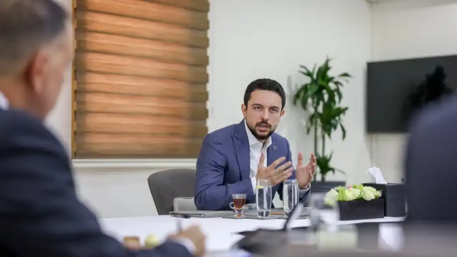 مدار الساعة,أخبار الأردن,اخبار الاردن,وزير الداخلية,مازن الفراية,وزير الاقتصاد الرقمي والريادة,ولي العهد,سامي سميرات,دائرة الأحوال المدنية والجوازات,دائرة الأحوال المدنية