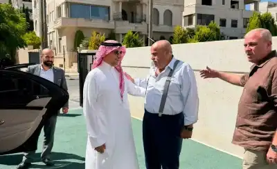 خميس عطية يولم للسفير السعودي الأمير