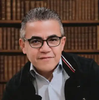 المخرج النسور يعزي الأميركان بمقتل جنودهم
