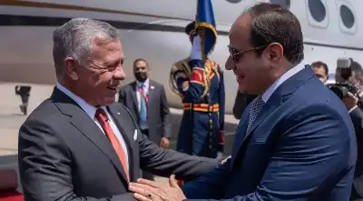 الملك يتلقى اتصالا هاتفيا من الرئيس