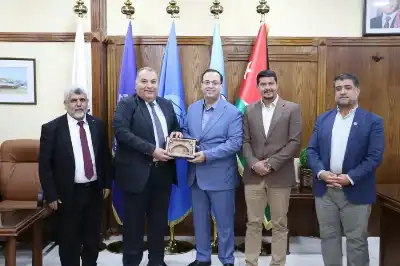 حزب الإصلاح يواصل انفتاحه على الجامعات