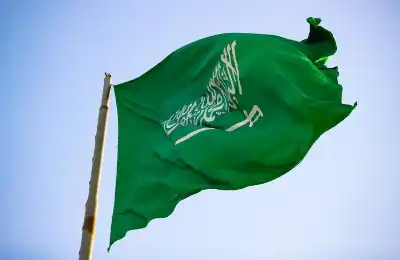 السعودية تعين قائدا للتحالف البحري الدفاعي