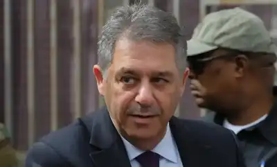 سينقل جوا من مطار رفيق الحريري