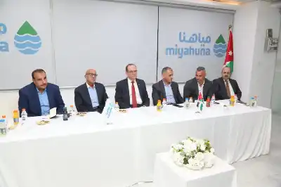 أبو السعود وسميرات يطلعان على سير