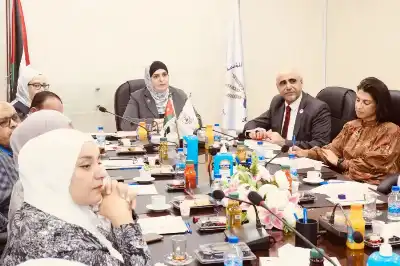 الغذاء والدواء وجمعية مكافحة المخدرات تبحثان