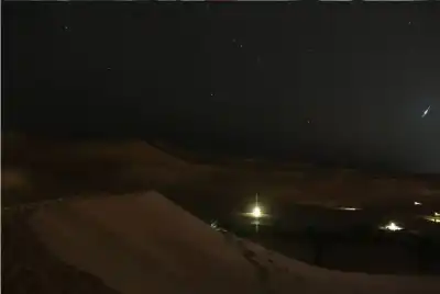 سماء آب تصل ذروة زخة شهب