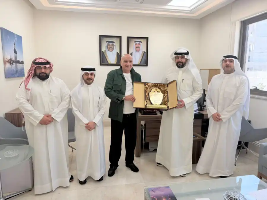 من الحوت الى المستشار ناصر المطيري