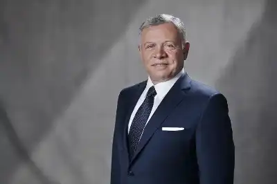 الملك يجري مقابلة مع وكالة الأنباء