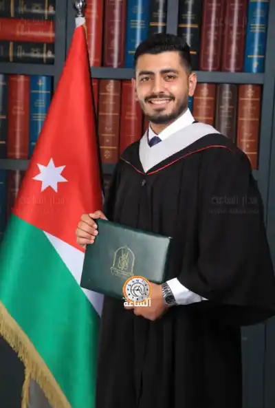 أنور الجنيدي.. مبارك التخرج