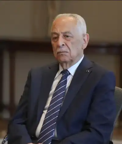 الديوان الملكي يعزي العنيزان والمومني