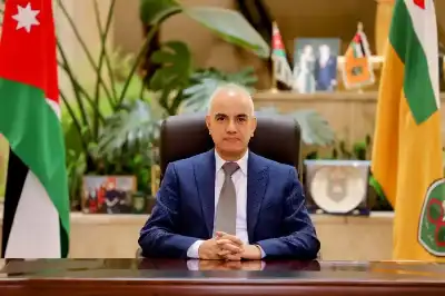 الدكتور محمد الزيود عميدا لأكاديمية الشارقة