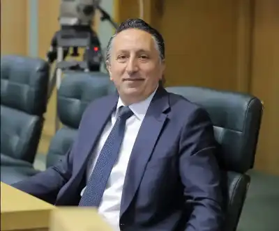مطالبا بإحالته إلى الادعاء العام.. أبو