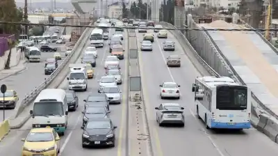 إطلاق خط نقل عام مباشر بين
