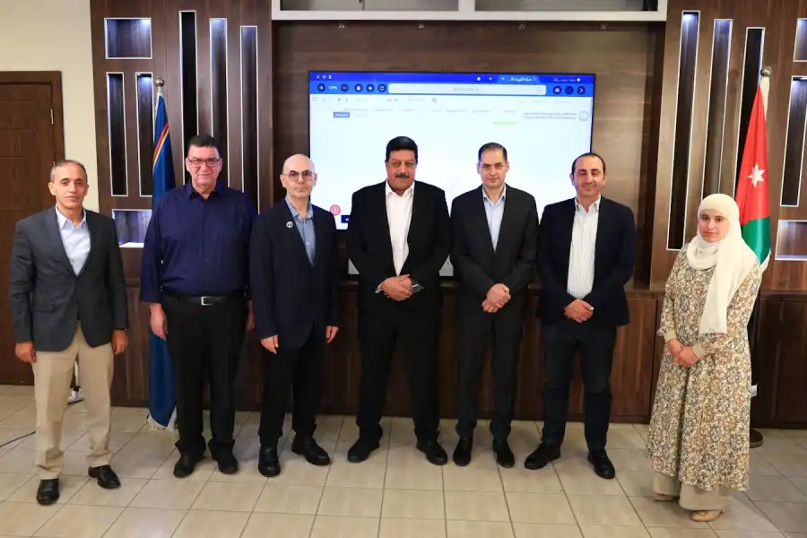 مدار الساعة,أخبار البنوك والشركات