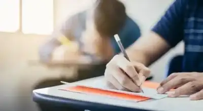 التحول نحو الامتحانات المحوسبة.. التربية ستطبق