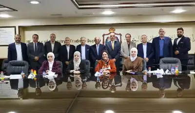 اختتام دورة إعلامية لتمكين مديري الصناعة