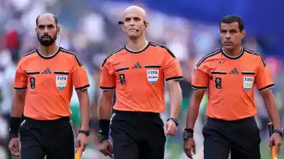 بقيادة المونديالي مخادمة.. طاقم تحكيم أردني