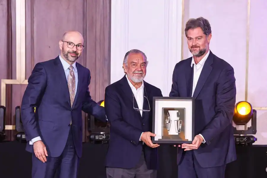 مدار الساعة,أخبار البنوك والشركات,الأمير علي بن الحسين,الأمير عاصم بن نايف,البنك الأردني الكويتي