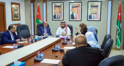 التربية النيابية توصي برفع نسبة قبول