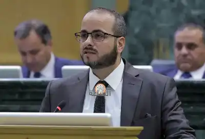 النائب حسن الرياطي يسلم نفسه