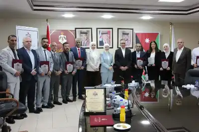 الصناعة والتجارة تكرم وحداتها التنظيمية المتميزة