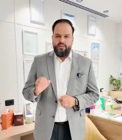 الطبيب الأردني المحيسن ينهي معاناة مريض: