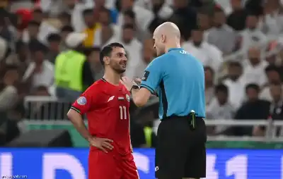 احتجاج يمني يستهدف إبعاد مخادمة عن