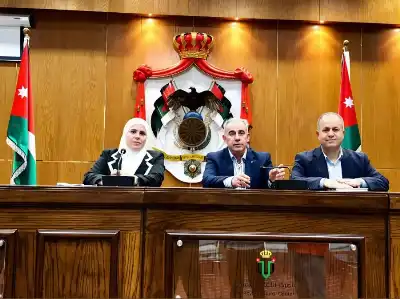 محاضرة للباحثة العقاربة في معرض الكتاب