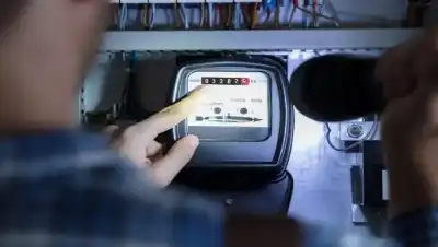شركة الكهرباء الأردنية تشتكي على هؤلاء