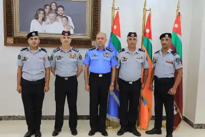 اللواء المعايطة يكرّم غطّاسي الدفاع المدني