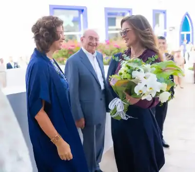 الملكة رانيا العبدالله تفتتح المعرض الفني