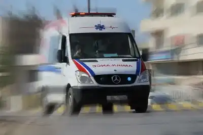 كوادر الدفاع المدني والشرطة ينقذون شخصين