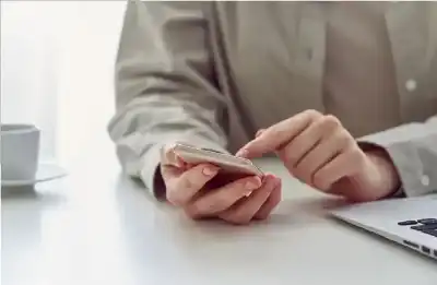 فخ الشاشة.. كيف يدمر التصفح المكثف