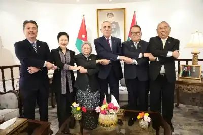 سفراء الدول الأعضاء في آسيان يلتقون