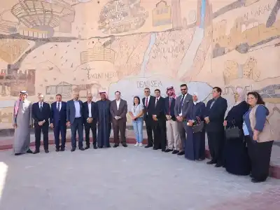حزب الإصلاح يزور مركز زوار مادبا