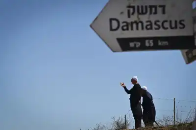 ماذا تعرف عن السوريين المعتقلين في