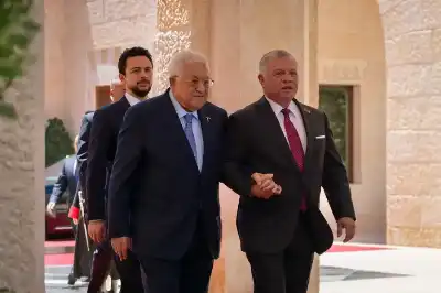 الملك يتلقى اتصالا هاتفيا من الرئيس