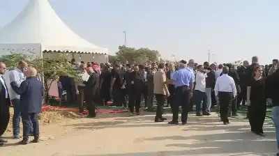 ولي العهد يقدم واجب العزاء بشهداء