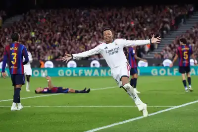كبرياء ريال مدريد.. مبابي يعيد برشلونة