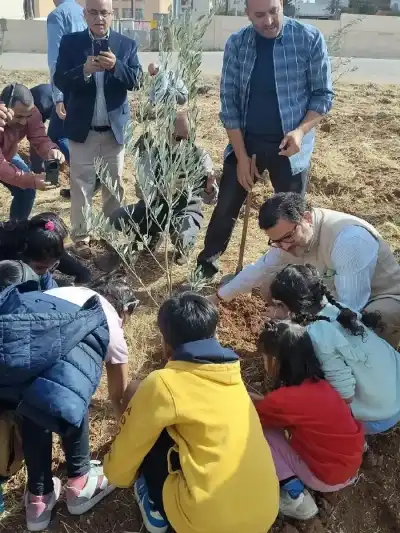 حملة تشجير بتنظيم من سفارة الهند