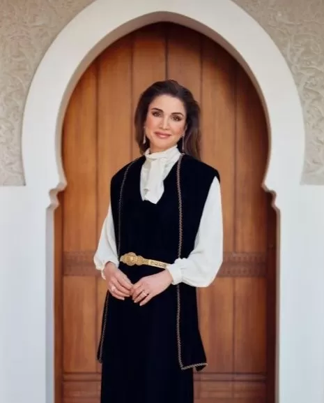 الملكة رانيا,مدار الساعة,الملك,